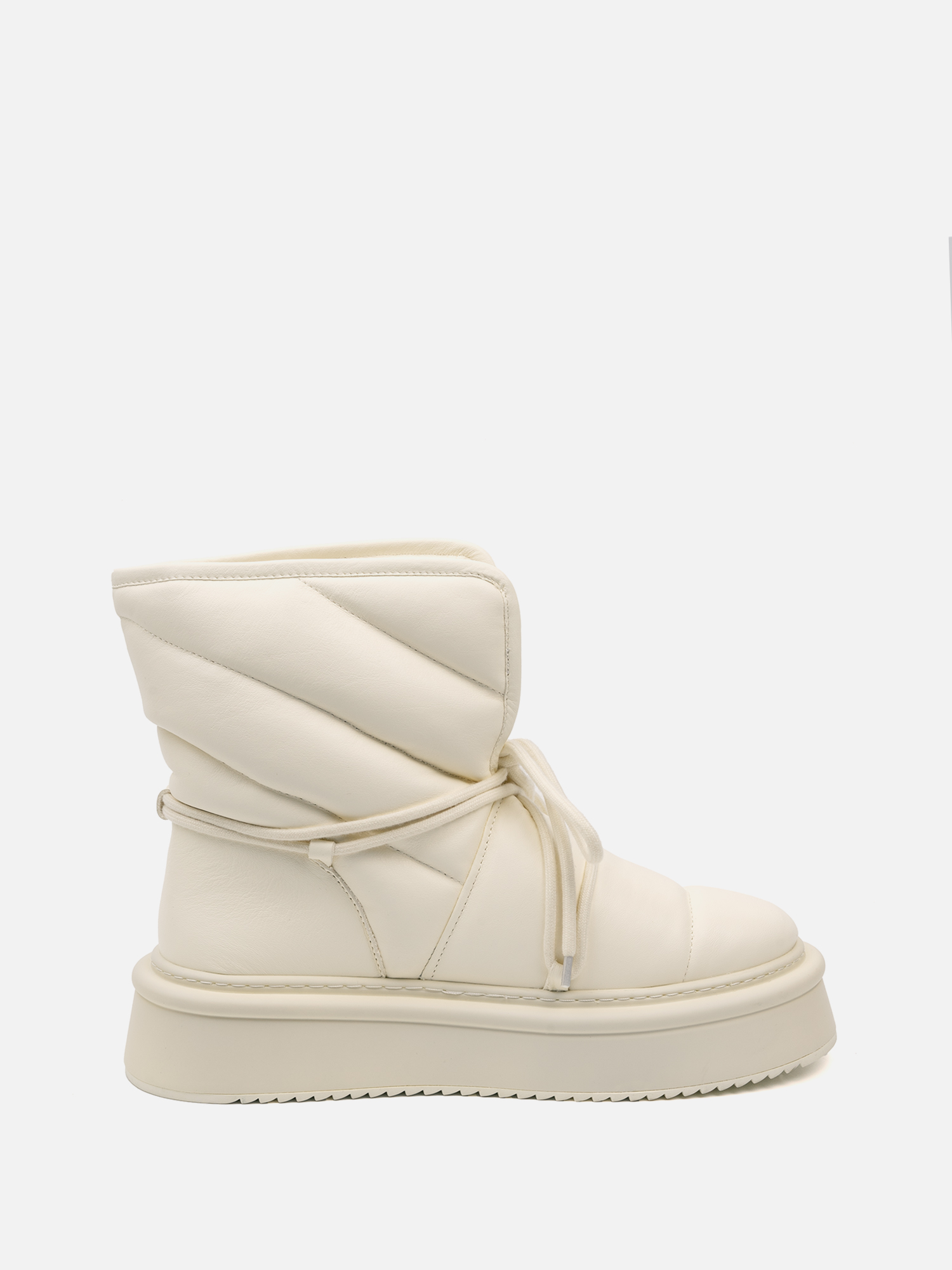 Sample sale дутики carver молочный 4990₽