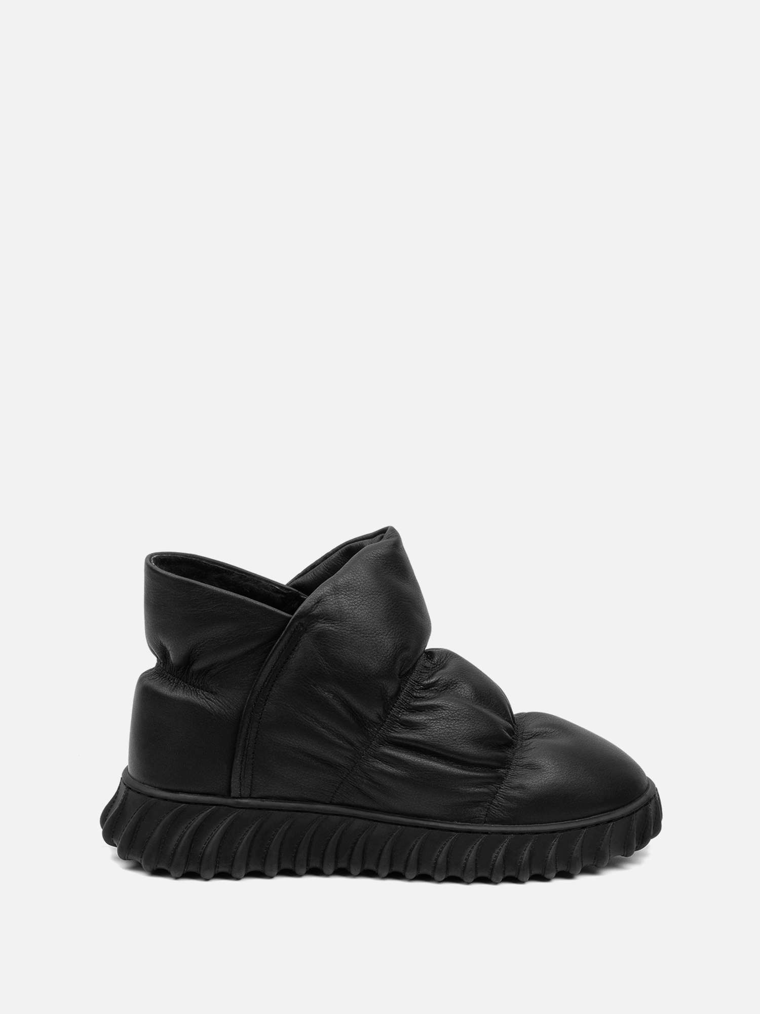 Дутики gans черный 7900₽