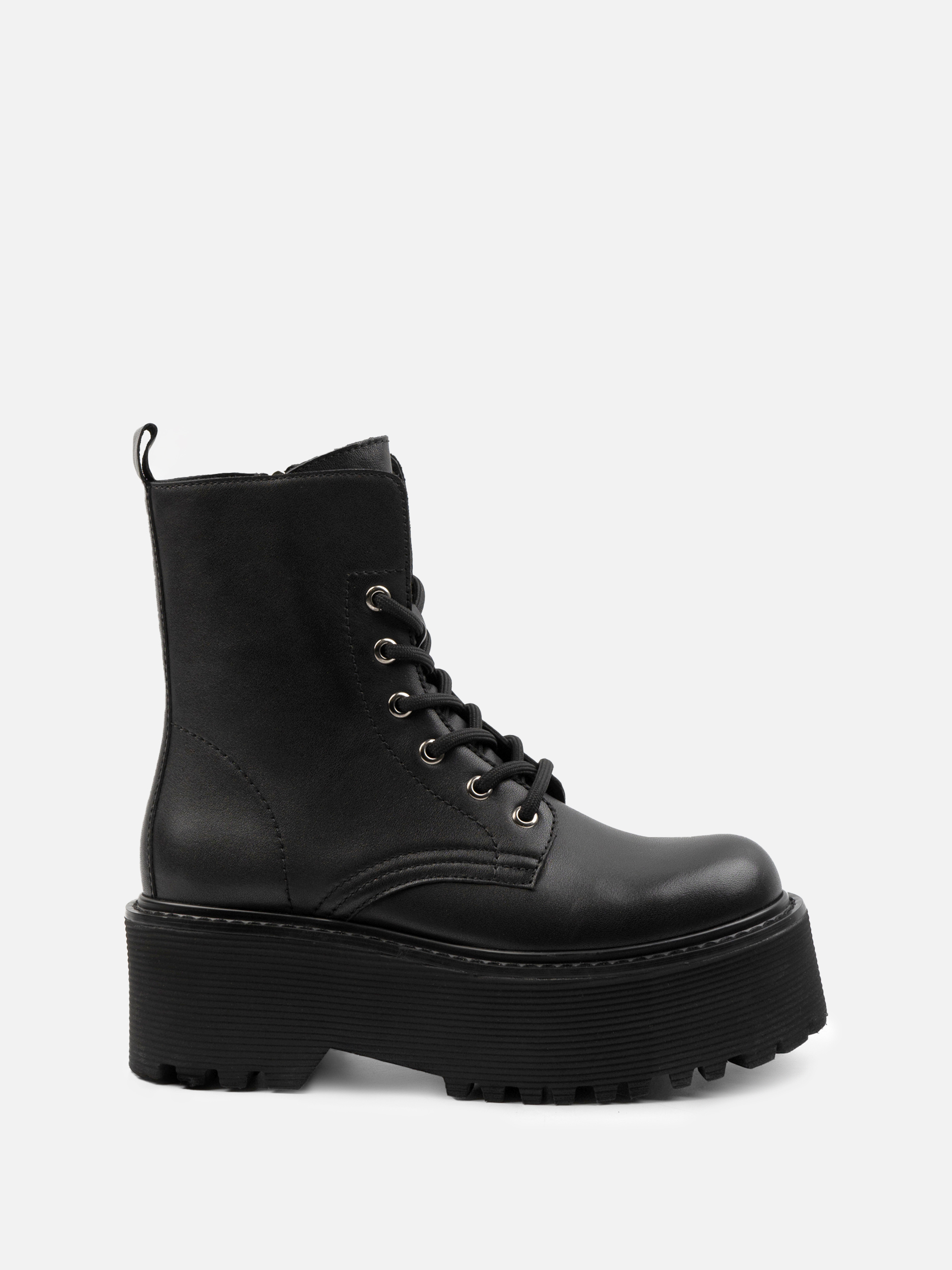 Ботинки riley черный 13900₽